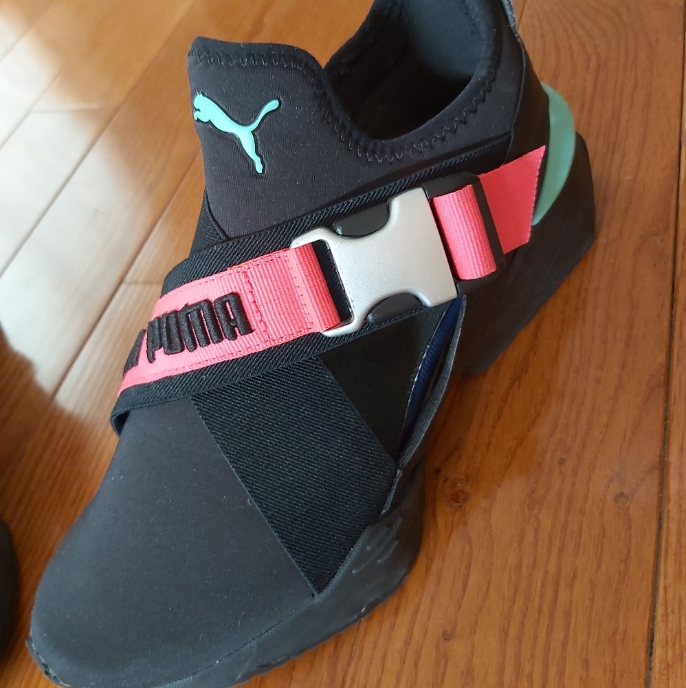 Gorgeous Puma women sneakers - Picture 5 of 7